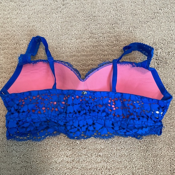 Victorias Secret Lace Push Up Bralette - Picture 2 of 2